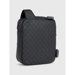 Calvin Klein Rubberized Conv Repo Black Uv Mono -Diverse Tassen image 11254