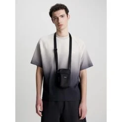 Calvin Klein Ck Must T Reporter X Ck Black 9 Calvin Klein Ck Must T Reporter X Ck Black -Diverse Tassen image 11360