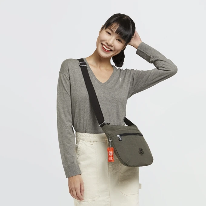 Kipling Arto Crossbody Schoudertas Green Moss 4 Kipling Arto Crossbody Schoudertas Green Moss - Afbeelding 2