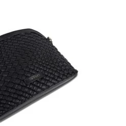 Inyati Charlotta Crossbody Bag Black Light Gold 11 Inyati Charlotta Crossbody Bag Black Light Gold -Diverse Tassen image 12358