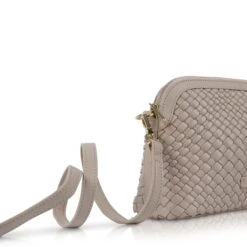 Inyati Charlotta Crossbody Bag Taupe Light Gold -Diverse Tassen image 12734
