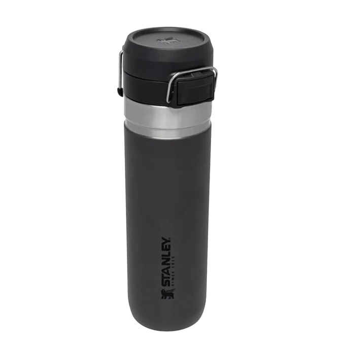 Stanley The Quick-Flip Water Bottle 0.7L Charcoal 3 Stanley The Quick-Flip Water Bottle 0.7L Charcoal