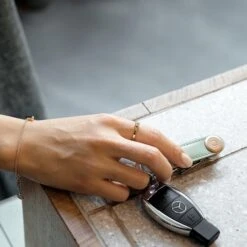 Orbitkey Premium Leather 2.0 Keyholder Stone / Grey -Diverse Tassen image 16413