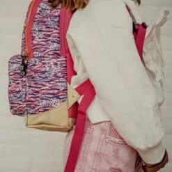Pick & Pack Tiger Skin Backpack M Rosa 21 Pick & Pack Tiger Skin Backpack M Rosa -Diverse Tassen image 4265