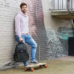 Enrico Benetti Santa Cruz 17.3" Laptop Rugtas Olijfgroen -Diverse Tassen image 5062